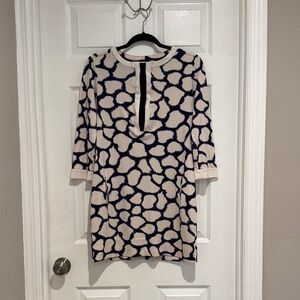 Diane Von Furstenberg Cream and Navy Abstract Print Mini Dress with Pockets